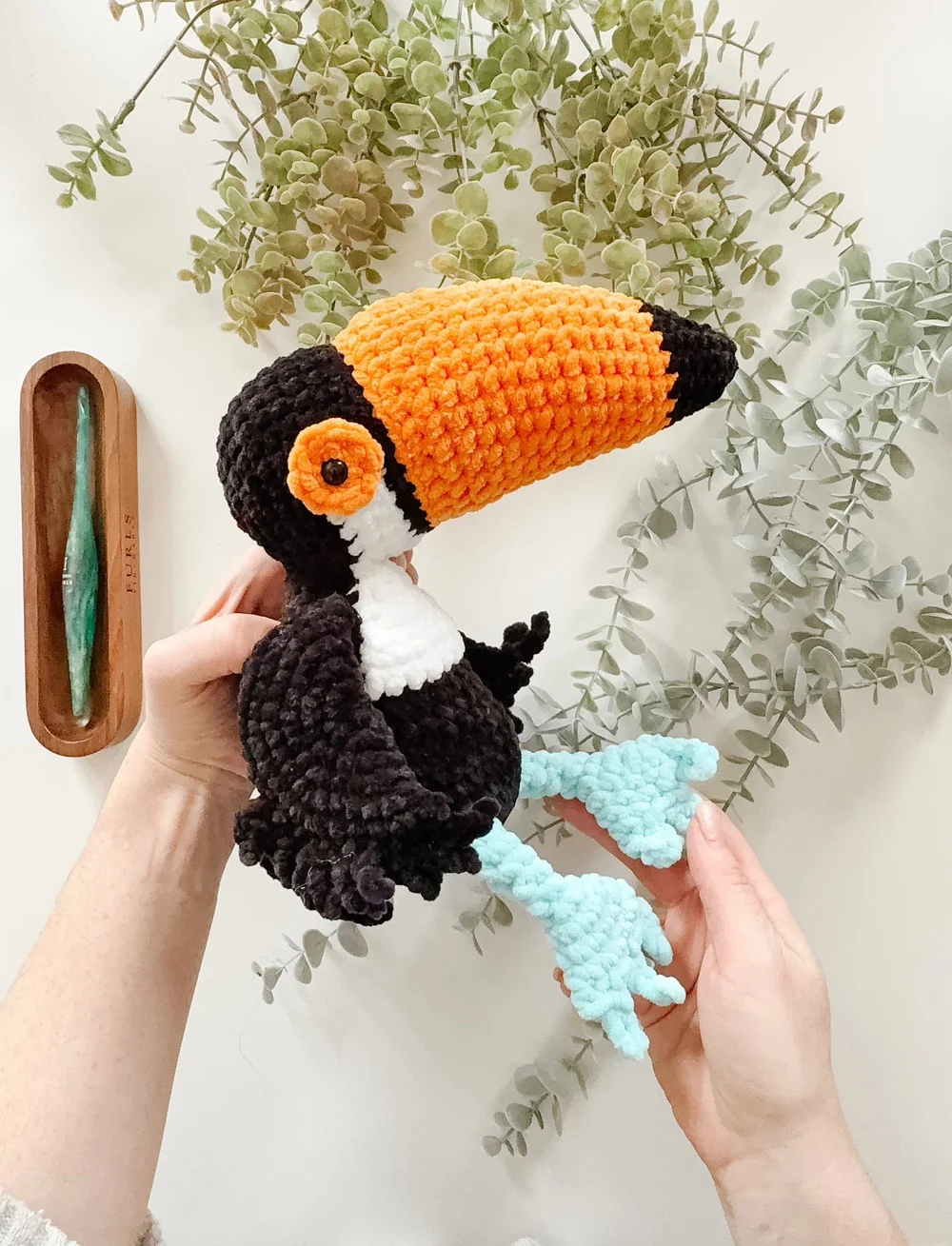 122ꕤ︎︎パッチワーク カンタキルト 花鳥 手染め リボン Tango Toucan Crochet Pattern — Double Dutch Crochet Co.